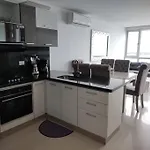 Apartamento De Una Habitacion Con Vista Al Mar! Cercania Centro Historico